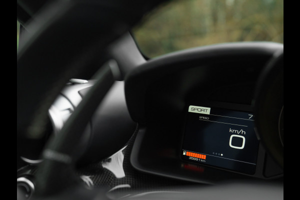 Ferrari GTC4Lusso T 3.9 V8 | Pano-dak | JBL | Lift