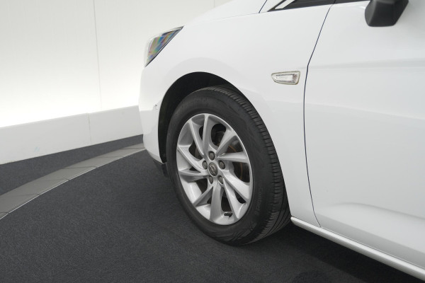 Opel Astra Turbo 130 Business Elegance | Camera | Dodehoekdetectie | Apple Carplay | Alcantara Pakket