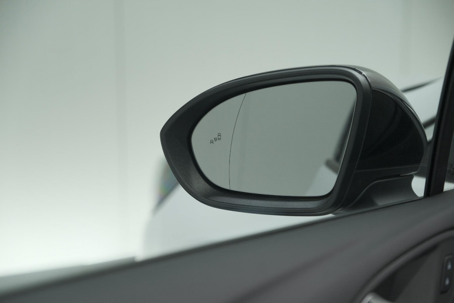 Opel Astra Turbo 130 Business Elegance | Camera | Dodehoekdetectie | Apple Carplay | Alcantara Pakket