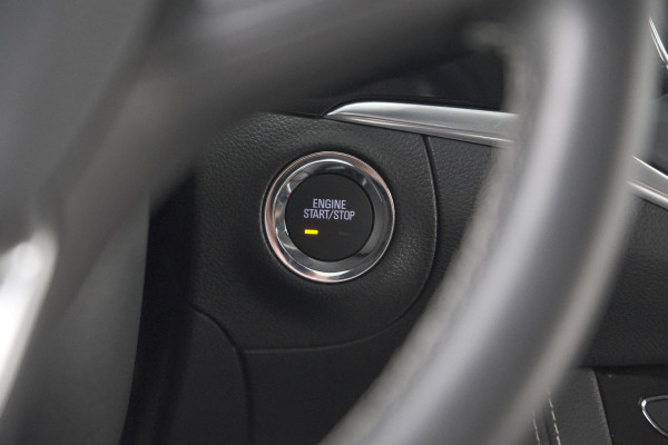 Opel Astra Turbo 130 Business Elegance | Camera | Dodehoekdetectie | Apple Carplay | Alcantara Pakket