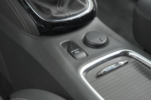 Opel Astra Turbo 130 Business Elegance | Camera | Dodehoekdetectie | Apple Carplay | Alcantara Pakket