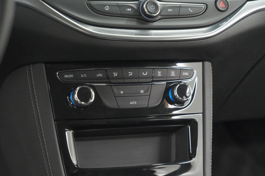 Opel Astra Turbo 130 Business Elegance | Camera | Dodehoekdetectie | Apple Carplay | Alcantara Pakket