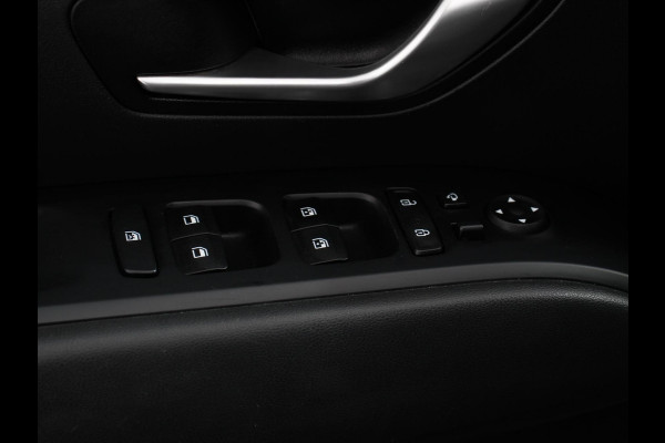 Hyundai Tucson 1.6 T-GDI PHEV Comfort 4WD Climate control Cruise control Parkeersensoren achter Achteruitrij camera Navigatie LED Apple Carplay/ Android Auto