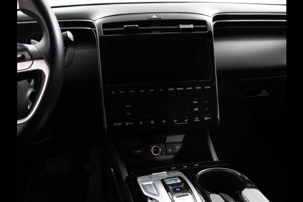 Hyundai Tucson 1.6 T-GDI PHEV Comfort 4WD Climate control Cruise control Parkeersensoren achter Achteruitrij camera Navigatie LED Apple Carplay/ Android Auto