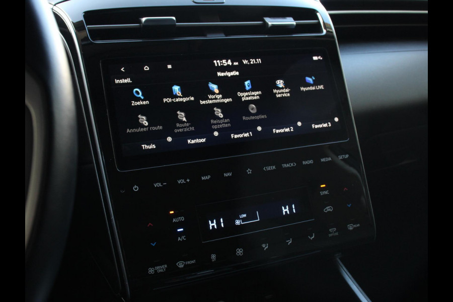 Hyundai Tucson 1.6 T-GDI PHEV Comfort 4WD Climate control Cruise control Parkeersensoren achter Achteruitrij camera Navigatie LED Apple Carplay/ Android Auto