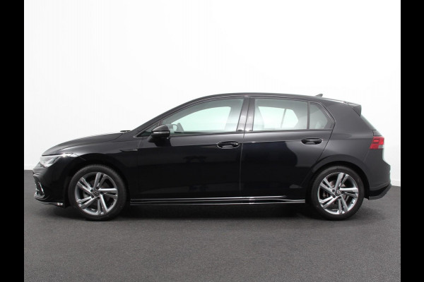Volkswagen Golf 1.5 eTSI R-Line | Climate Control | Apple carplay/ Andriod Auto | Achteruitrij camera | Parkeersensoren | Sfeerverlichting | Lichtmetalen velgen | Led lampen