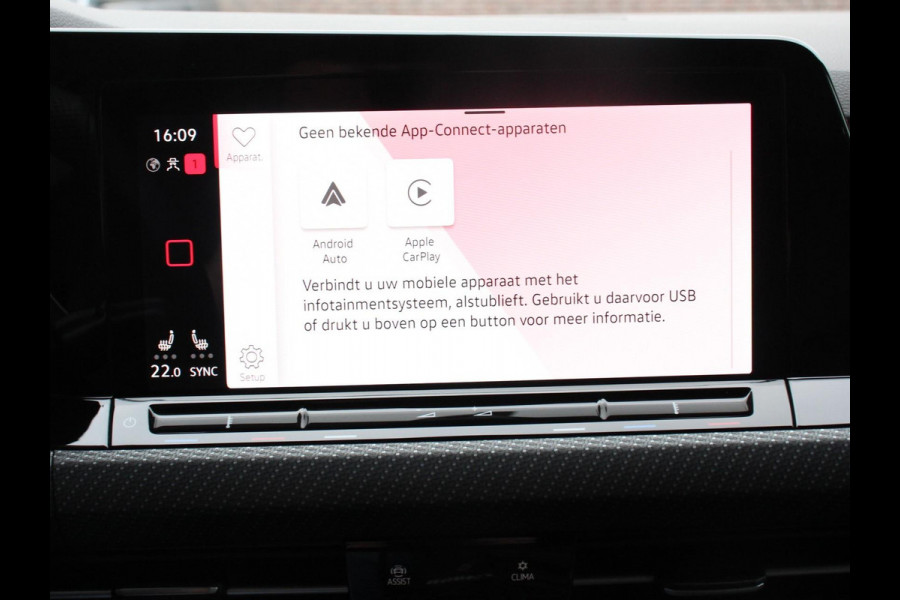 Volkswagen Golf 1.5 eTSI R-Line | Climate Control | Apple carplay/ Andriod Auto | Achteruitrij camera | Parkeersensoren | Sfeerverlichting | Lichtmetalen velgen | Led lampen