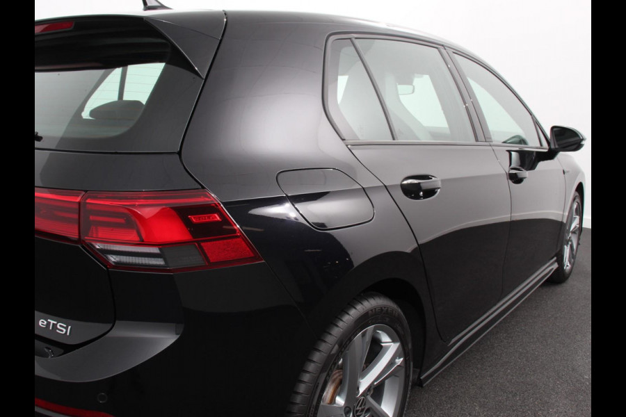 Volkswagen Golf 1.5 eTSI R-Line | Climate Control | Apple carplay/ Andriod Auto | Achteruitrij camera | Parkeersensoren | Sfeerverlichting | Lichtmetalen velgen | Led lampen
