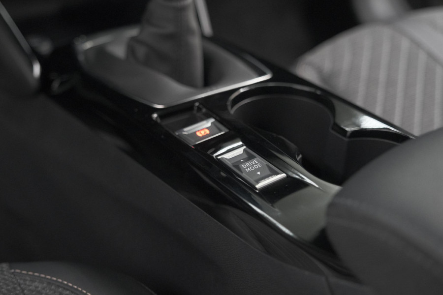Peugeot 208 PureTech 100 Allure | Apple Carplay | Parkeersensoren | Climate Control
