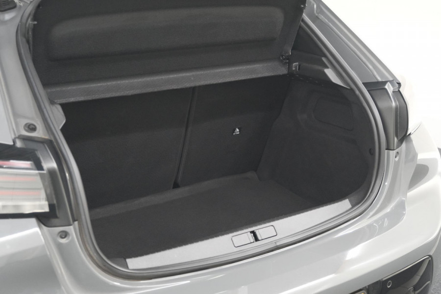 Peugeot 208 PureTech 100 Allure | Apple Carplay | Parkeersensoren | Climate Control