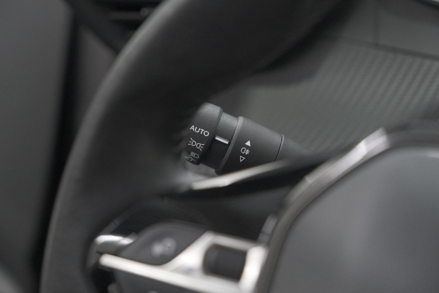 Peugeot 208 PureTech 100 Active Pack | Parkeersensoren | Apple Carplay | Cruise Control