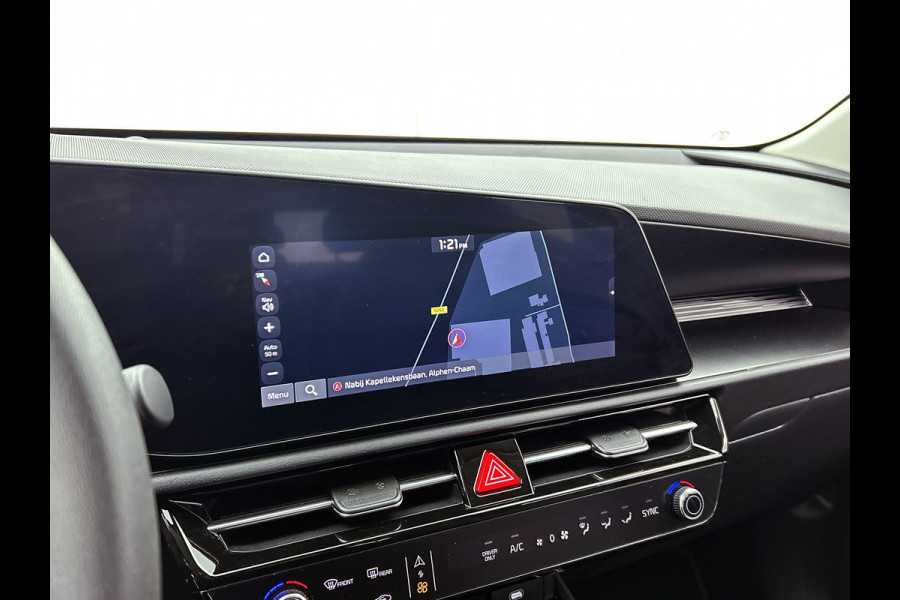 Kia Niro EV 64.8 KWh * SOH 100% * Nieuw model / Light Edition / Cruise-Adaptief / Navi Full Map / Apple Carplay / Airconditioning Fabrieksgarantie