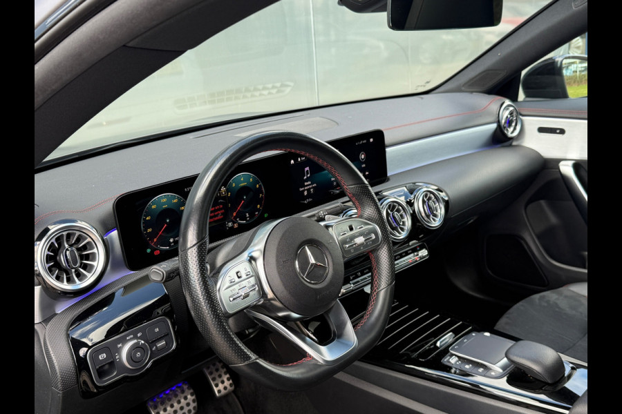 Mercedes-Benz CLA-Klasse AMG LINE Night|Pano|Sfeer|Memory|Dealer onderhouden