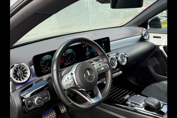 Mercedes-Benz CLA-Klasse AMG LINE Night|Pano|Sfeer|Memory|Dealer onderhouden