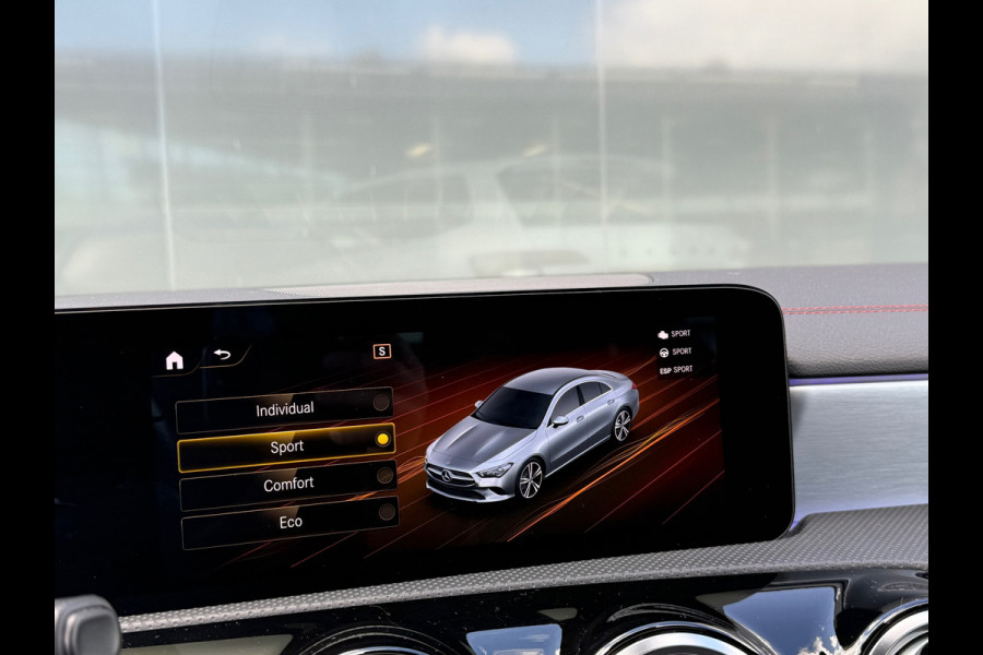 Mercedes-Benz CLA-Klasse AMG LINE Night|Pano|Sfeer|Memory|Dealer onderhouden