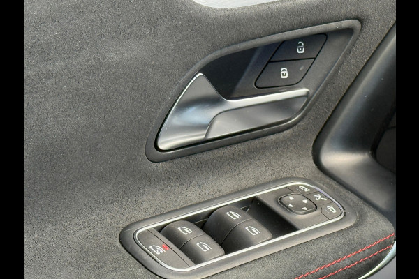 Mercedes-Benz CLA-Klasse AMG LINE Night|Pano|Sfeer|Memory|Dealer onderhouden