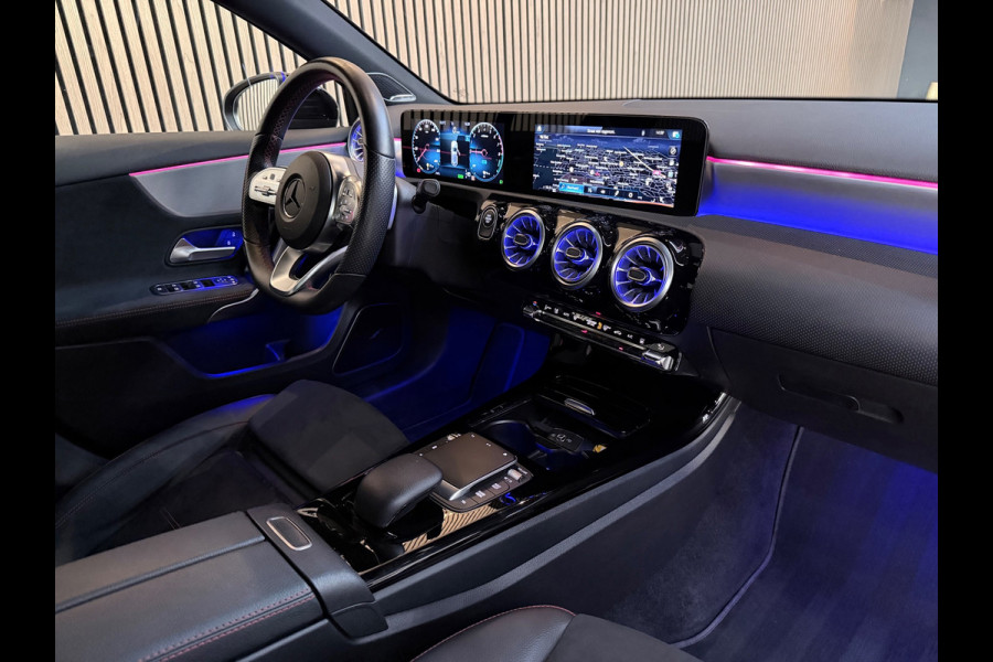 Mercedes-Benz A-Klasse 250 e AMG Line 218PK. Pano - Ambiance