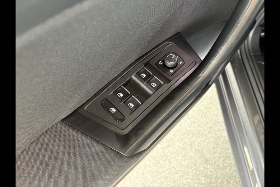 Volkswagen T-Roc 1.5 TSi 150PK DSG Sport Bns R-Line AFN.TREKHAAK/19INCH/CAMERA/NAVI/VIRTUAL/CARPLAY/PDC