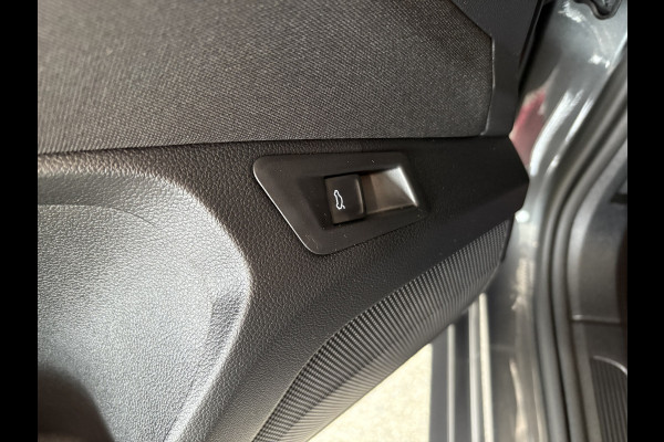 Volkswagen T-Roc 1.5 TSi 150PK DSG Sport Bns R-Line AFN.TREKHAAK/19INCH/CAMERA/NAVI/VIRTUAL/CARPLAY/PDC