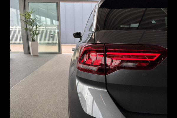 Volkswagen T-Roc 1.5 TSi 150PK DSG Sport Bns R-Line AFN.TREKHAAK/19INCH/CAMERA/NAVI/VIRTUAL/CARPLAY/PDC