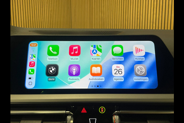 BMW 3-serie 330e High Executive|184 PK|VOLLEDER|DIGITAL COCKPIT|APPLE CARPLAY/ANDROID|CAMERA|NAVIGATIE|LMV|PDC|