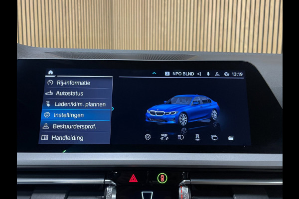 BMW 3-serie 330e High Executive|184 PK|VOLLEDER|DIGITAL COCKPIT|APPLE CARPLAY/ANDROID|CAMERA|NAVIGATIE|LMV|PDC|