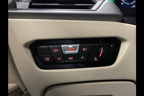 BMW 3-serie 330e High Executive|184 PK|VOLLEDER|DIGITAL COCKPIT|APPLE CARPLAY/ANDROID|CAMERA|NAVIGATIE|LMV|PDC|