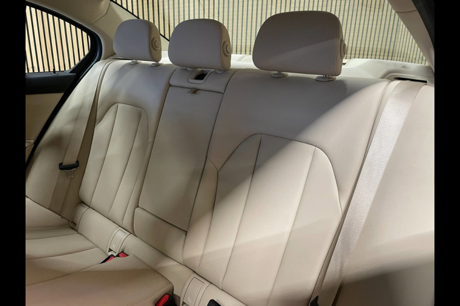 BMW 3-serie 330e High Executive|184 PK|VOLLEDER|DIGITAL COCKPIT|APPLE CARPLAY/ANDROID|CAMERA|NAVIGATIE|LMV|PDC|