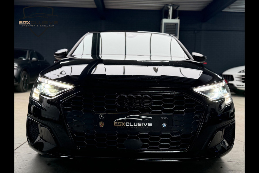 Audi A3 Sportback 35 TFSI S edition PANO/CAMERA/RS Stoelen