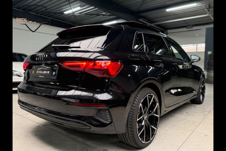 Audi A3 Sportback 35 TFSI S edition PANO/CAMERA/RS Stoelen