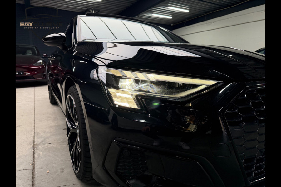 Audi A3 Sportback 35 TFSI S edition PANO/CAMERA/RS Stoelen