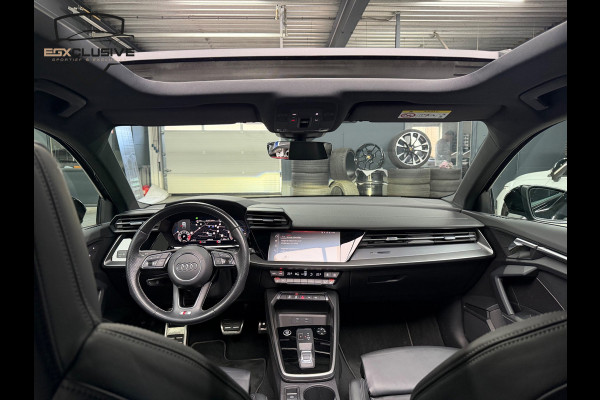 Audi A3 Sportback 35 TFSI S edition PANO/CAMERA/RS Stoelen
