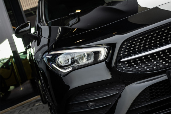 Mercedes-Benz CLA-Klasse CLA250 Premium Plus - AMG Line | Panorama | Camera | Stoelverwarming