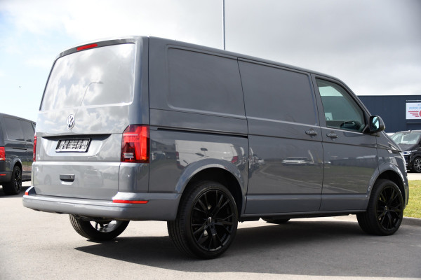 Volkswagen Transporter 2.0 TDI L1H1 30 PB Edition Cruise, Carplay, LED, Multimedia, Sensoren, 150pk, Automaat, Uniek!