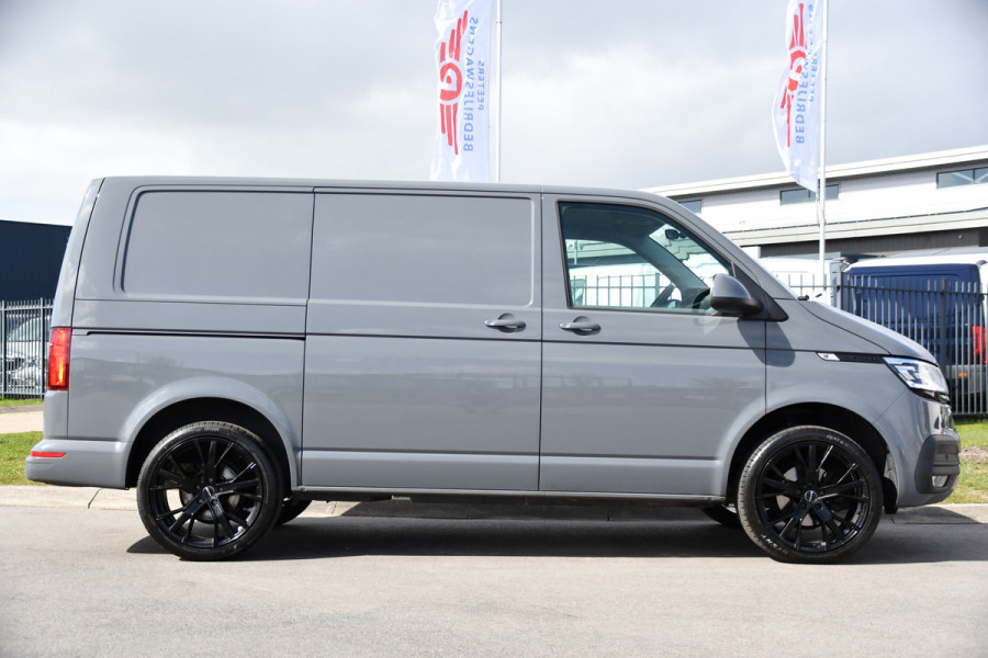 Volkswagen Transporter 2.0 TDI L1H1 30 PB Edition Cruise, Carplay, LED, Multimedia, Sensoren, 150pk, Automaat, Uniek!