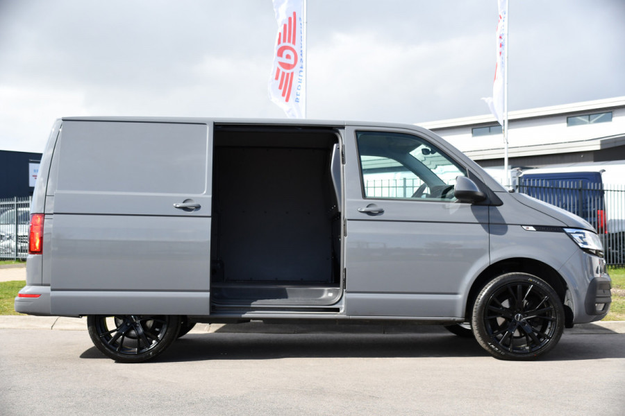 Volkswagen Transporter 2.0 TDI L1H1 30 PB Edition Cruise, Carplay, LED, Multimedia, Sensoren, 150pk, Automaat, Uniek!