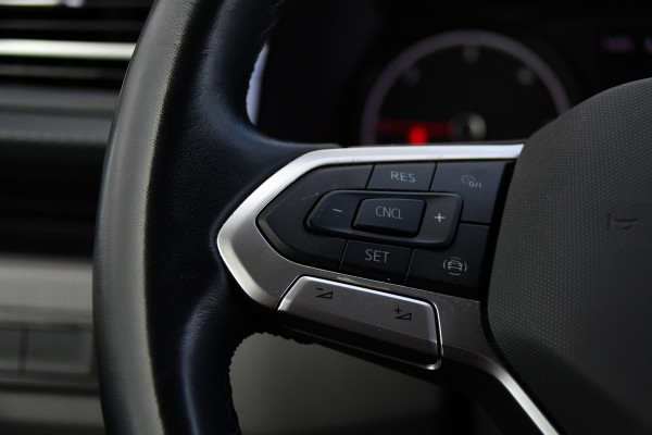Volkswagen Transporter 2.0 TDI L1H1 30 PB Edition Cruise, Carplay, LED, Multimedia, Sensoren, 150pk, Automaat, Uniek!