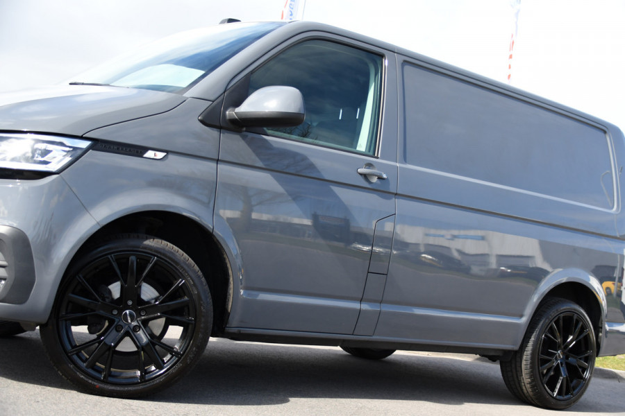 Volkswagen Transporter 2.0 TDI L1H1 30 PB Edition Cruise, Carplay, LED, Multimedia, Sensoren, 150pk, Automaat, Uniek!