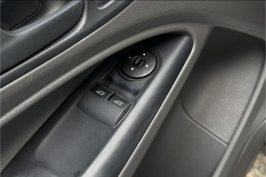 Ford Transit Connect 1.0 L1 | Airco | Camera | Multimedia | 3-zits | NAVI | Bluetooth | PDC