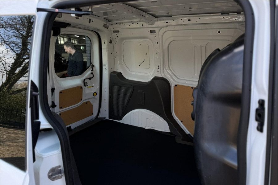 Ford Transit Connect 1.0 L1 | Airco | Camera | Multimedia | 3-zits | NAVI | Bluetooth | PDC