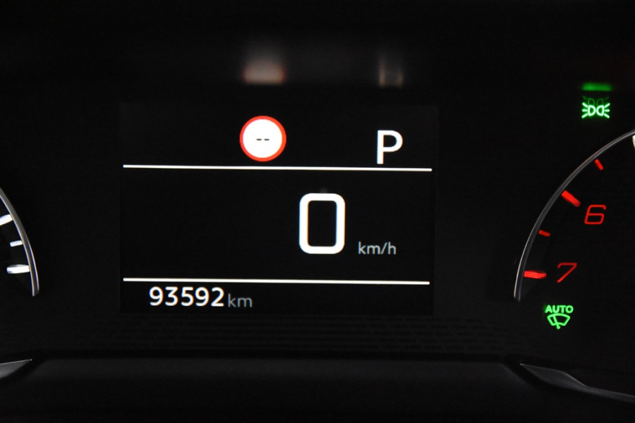 Peugeot 2008 1.2 Active Automaat *1ste Eigenaar*Navigatie*PDC*