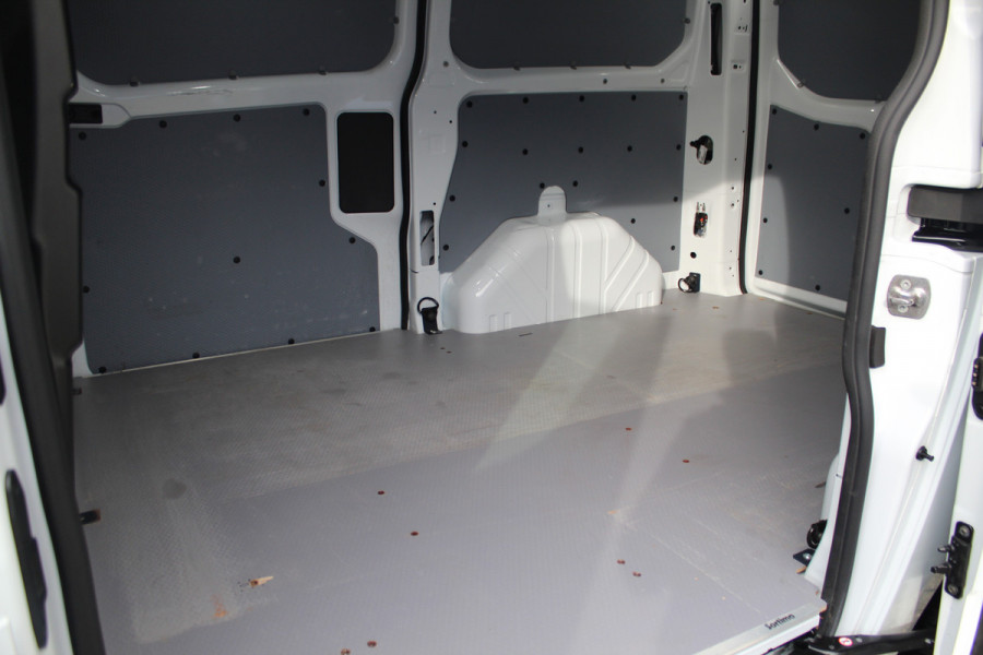 Ford Transit Custom 300 2.0-130PK TDCI L1H1 Trend AUTOMAAT ! Erg nette Transit Custom automaat ! Achterdeuren, Schuifdeur L+R, PDC V+A, Camera, Bijrijdersbank, Stoel- en voorraamverwarming, flitslichten v+a en dak