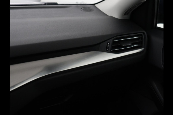 Ford FOCUS Wagon 1.0 EcoBoost Hybrid Titanium | Carplay | Camera | Navigatie | Climate control | Full LED | Parkeerhulp