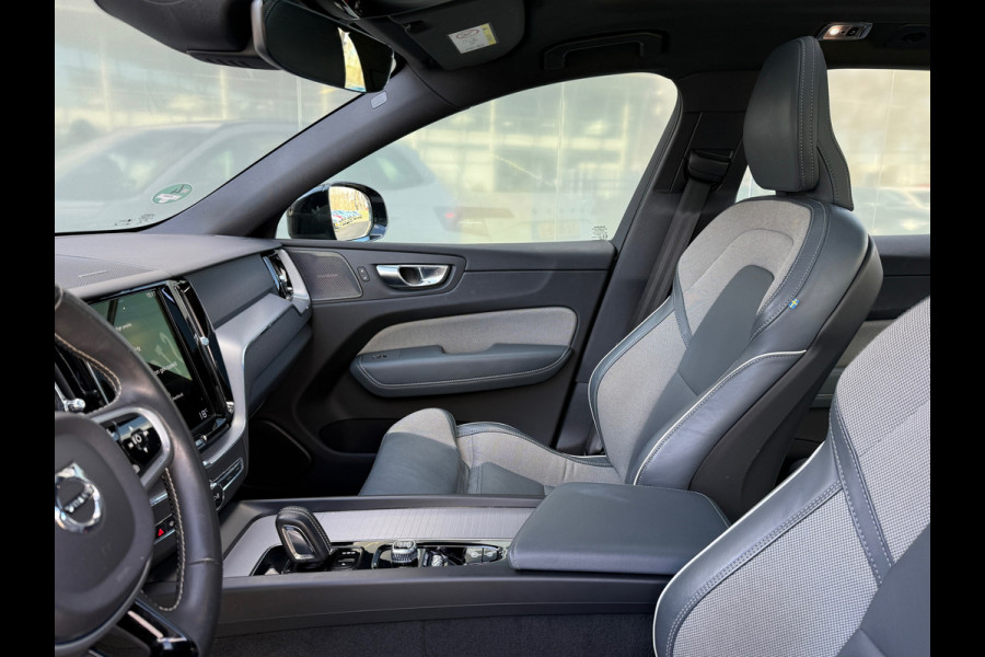 Volvo XC60 2.0 Recharge T6 AWD R-Design Pano|H&K|Memory|HuD|Trekhaak