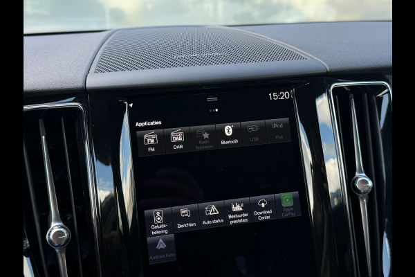 Volvo XC60 2.0 Recharge T6 AWD R-Design Pano|H&K|Memory|HuD|Trekhaak