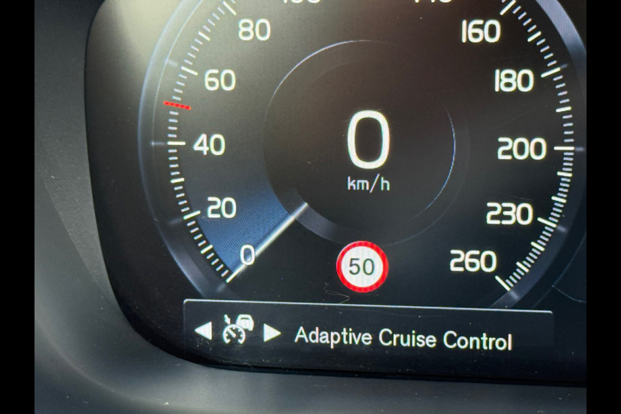 Volvo XC60 2.0 Recharge T6 AWD R-Design Pano|H&K|Memory|HuD|Trekhaak