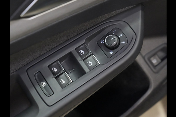 Volkswagen Golf 1.5 eHybrid 204pk Life Ed. | 18" Catania | Camera | App-Connect | Full-LED | ACC Demo JK