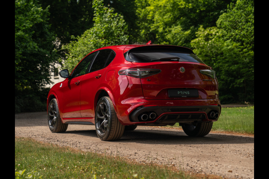 Alfa Romeo Stelvio 2.9 V6 AWD Quadrifoglio | Harman/Kardon | Rosso Competizione | Adapt. cruise | CarPlay | Carbon stuur