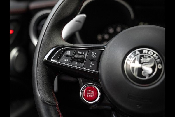 Alfa Romeo Stelvio 2.9 V6 AWD Quadrifoglio | Harman/Kardon | Rosso Competizione | Adapt. cruise | CarPlay | Carbon stuur