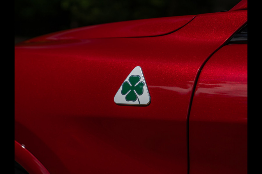 Alfa Romeo Stelvio 2.9 V6 AWD Quadrifoglio | Harman/Kardon | Rosso Competizione | Adapt. cruise | CarPlay | Carbon stuur